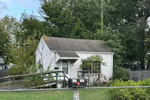 2928 Woodrow Ave, Michigan City, IN 46360 - Photo 1