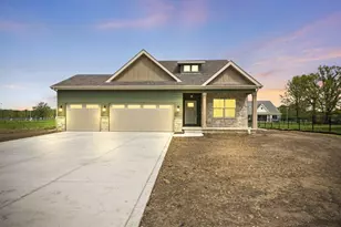 2218 Pradera Trl, Chesterton, IN 46304 - Photo 1