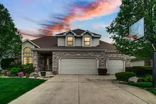 242 Golfview Dr, Schererville, IN 46375 - Photo 1