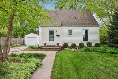 1206 Sycamore Street, Crown Point, IN 46307 - Photo 1