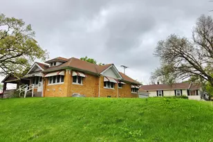 25 W 43rd Ave, Gary, IN 46408 - Photo 1