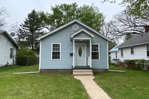 715 S Ashland Ave, Michigan City, IN 46360 - Photo 1