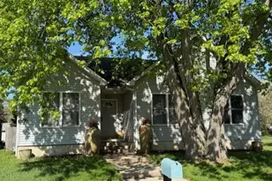 321 S Park St, Michigan City, IN 46360 - Photo 1