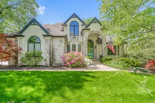 552 Shatz Dr N, Valparaiso, IN 46385 - Photo 1
