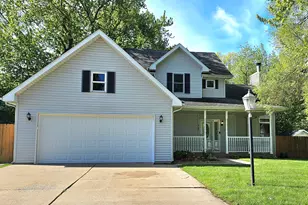 503 Oakwood Dr, Chesterton, IN 46304 - Photo 1