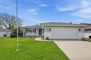 1547 W 99th Ave, Crown Point, IN 46307 - Photo 1