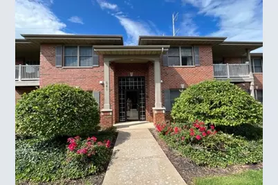 641 Cambridge Court #2b, Munster, IN 46321 - Photo 1