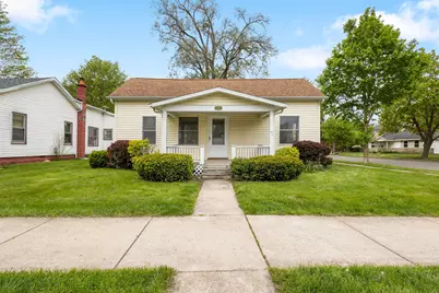 201 W Chestnut Street, New Carlisle, IN 46552 - Photo 1