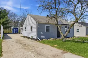 207 Harrington Ave, Crown Point, IN 46307 - Photo 1