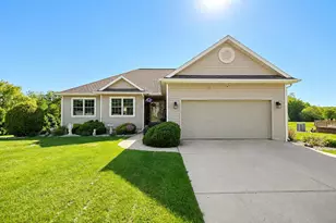 3388 Coulter Creek Dr, La Porte, IN 46350 - Photo 1