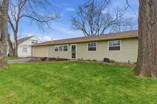 621 Old Forge Rd, Valparaiso, IN 46385 - Photo 1