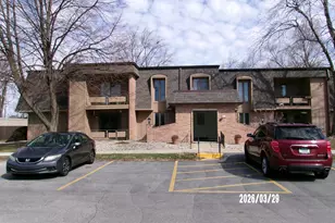 405 Old Stone Rd, Munster, IN 46321 - Photo 1