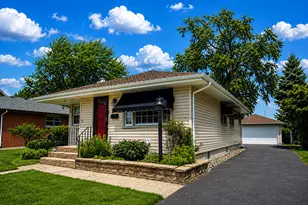 715 River Dr, Munster, IN 46321 - Photo 1