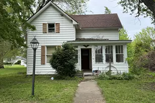 212 E Howard St, Brook, IN 47922 - Photo 1
