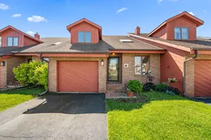 145 Plum Creek Dr, Schererville, IN 46375 - Photo 1
