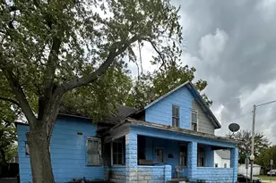 616 W 11th St, Michigan City, IN 46360 - Photo 1