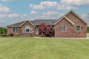 923 Tiller Dr, Valparaiso, IN 46385 - Photo 1