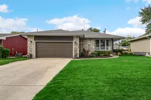 9515 Crestwood Ave, Munster, IN 46321 - Photo 1