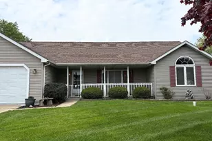 348 Long Bow Ct, Valparaiso, IN 46383 - Photo 1