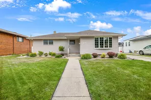 3531 43rd Pl, Highland, IN 46322 - Photo 1