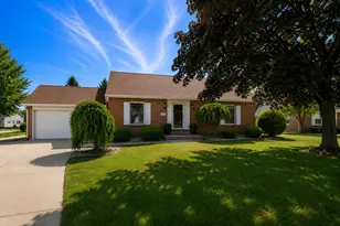 1711 L St, La Porte, IN 46350 - Photo 1
