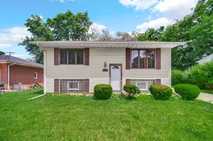 6131 Pennsylvania St, Merrillville, IN 46410 - Photo 1