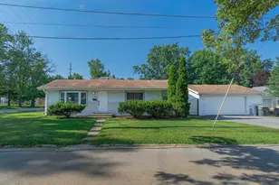 1108 Oak St, Valparaiso, IN 46383 - Photo 1