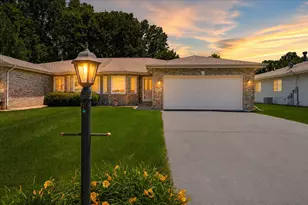 2033 Texas St, Chesterton, IN 46304 - Photo 1