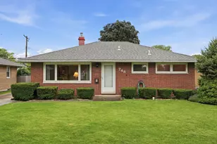 748 N Jay St, Griffith, IN 46319 - Photo 1