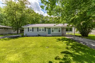 834 S Cline Ave, Griffith, IN 46319 - Photo 1