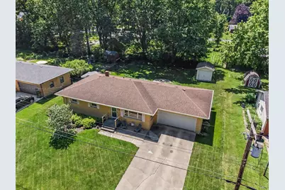 612 S Jackson Boulevard, Chesterton, IN 46304 - Photo 1