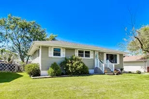 936 Northgate Dr, Dyer, IN 46311 - Photo 1