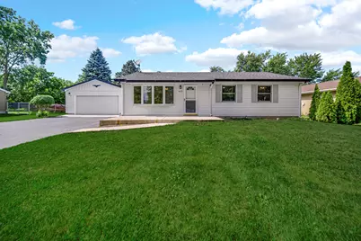 433 Nantucket Road, Valparaiso, IN 46385 - Photo 1