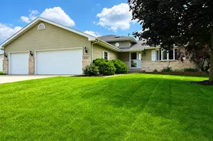 613 Persimmon Pkwy, Hebron, IN 46341 - Photo 1