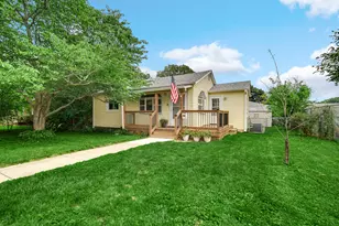 511 S Lawrence St, Hobart, IN 46342 - Photo 1