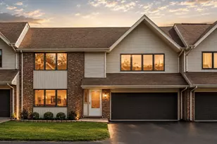 2111 Dorchester Ln, Schererville, IN 46375 - Photo 1