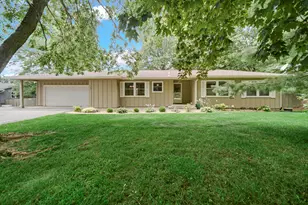 188 S 200 W, Valparaiso, IN 46385 - Photo 1