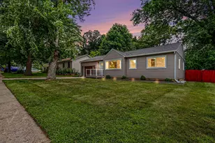 706 Milton St, Valparaiso, IN 46385 - Photo 1