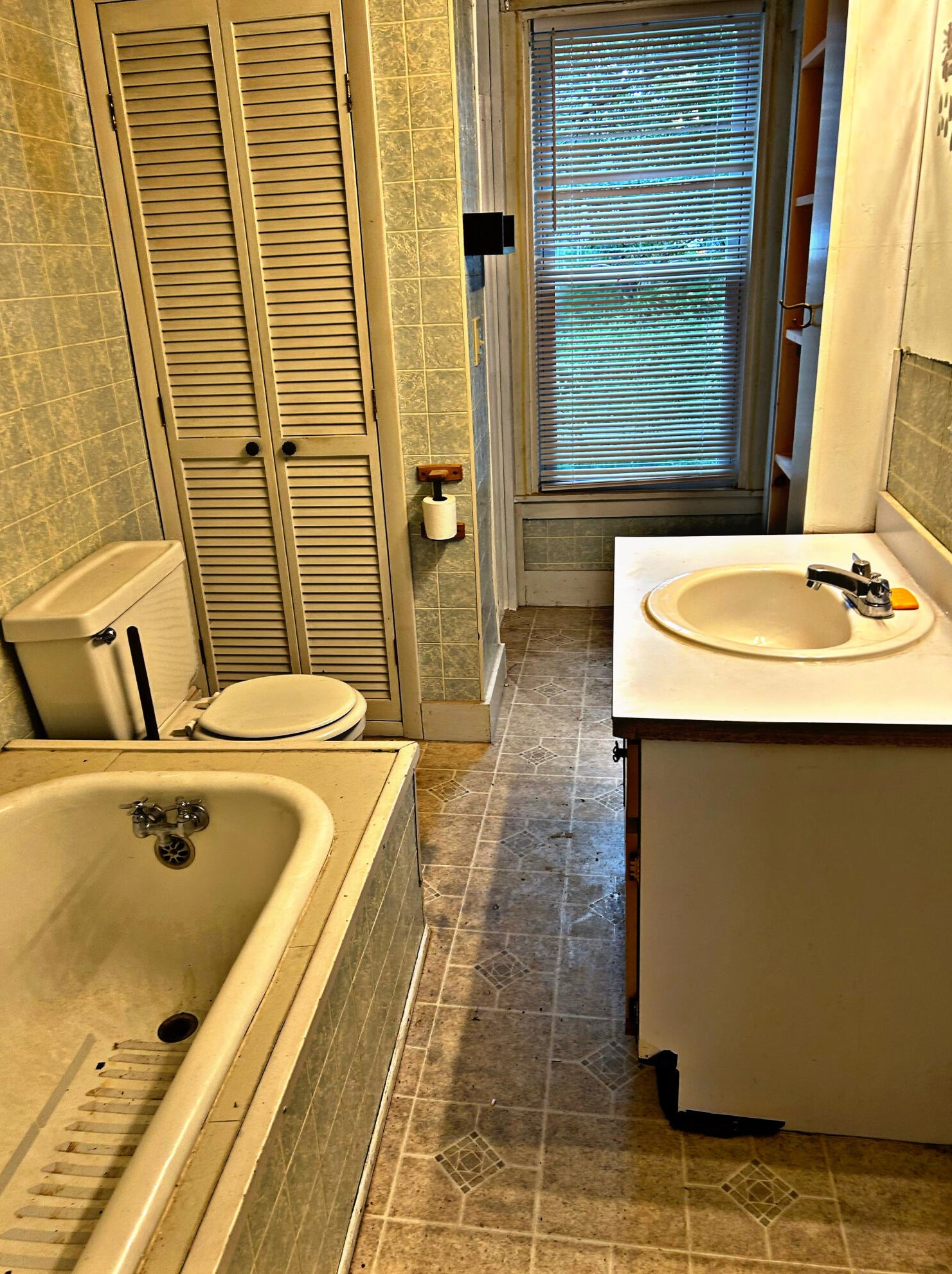 25 Pleasant St, Sebec ME  04426-1219 exterior