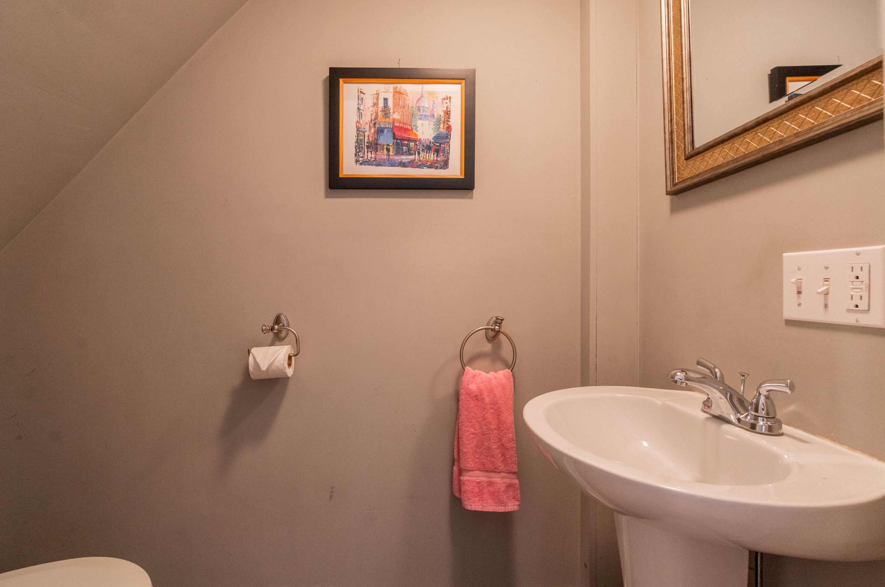 9 Alba St, Portland ME 04103-2503 exterior