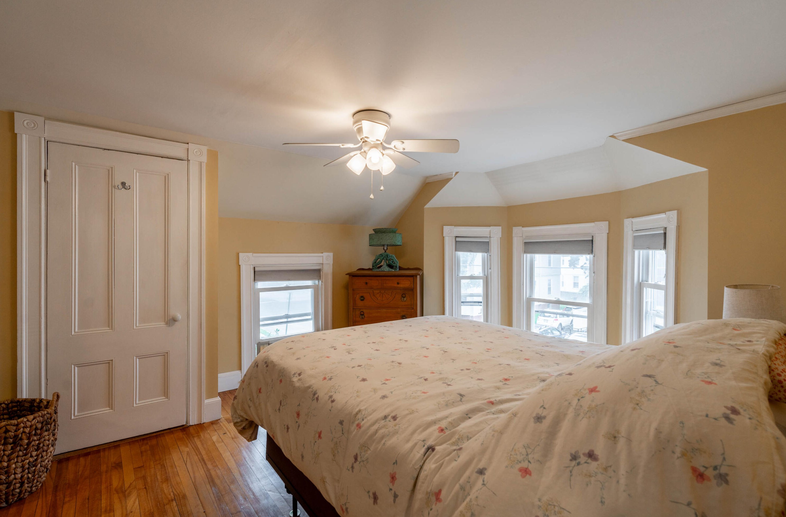 9 Alba St, Portland ME 04103-2503 exterior