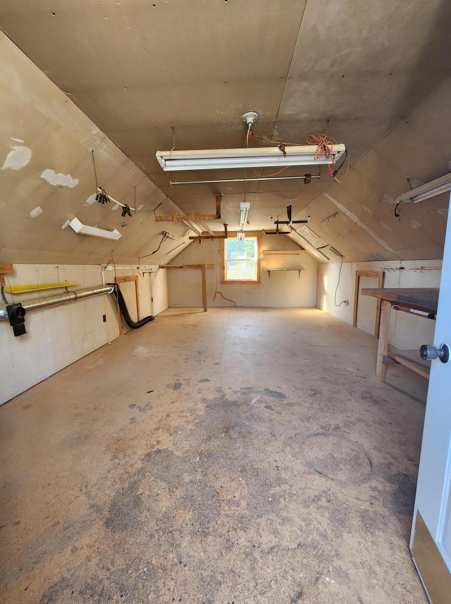 84 Abby Ln, Portland ME 04103-2270 exterior