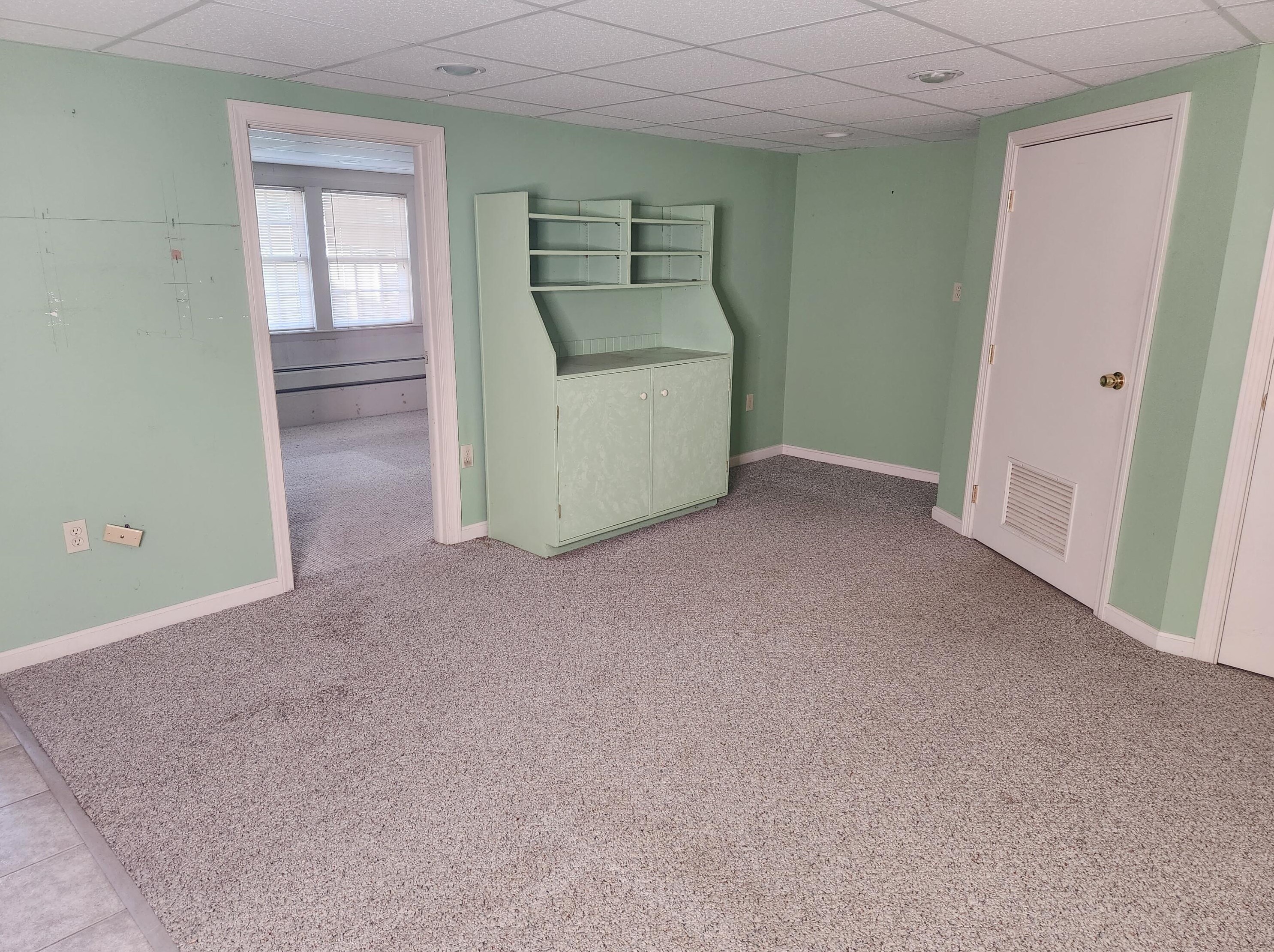 84 Abby Ln, Portland ME 04103-2270 exterior