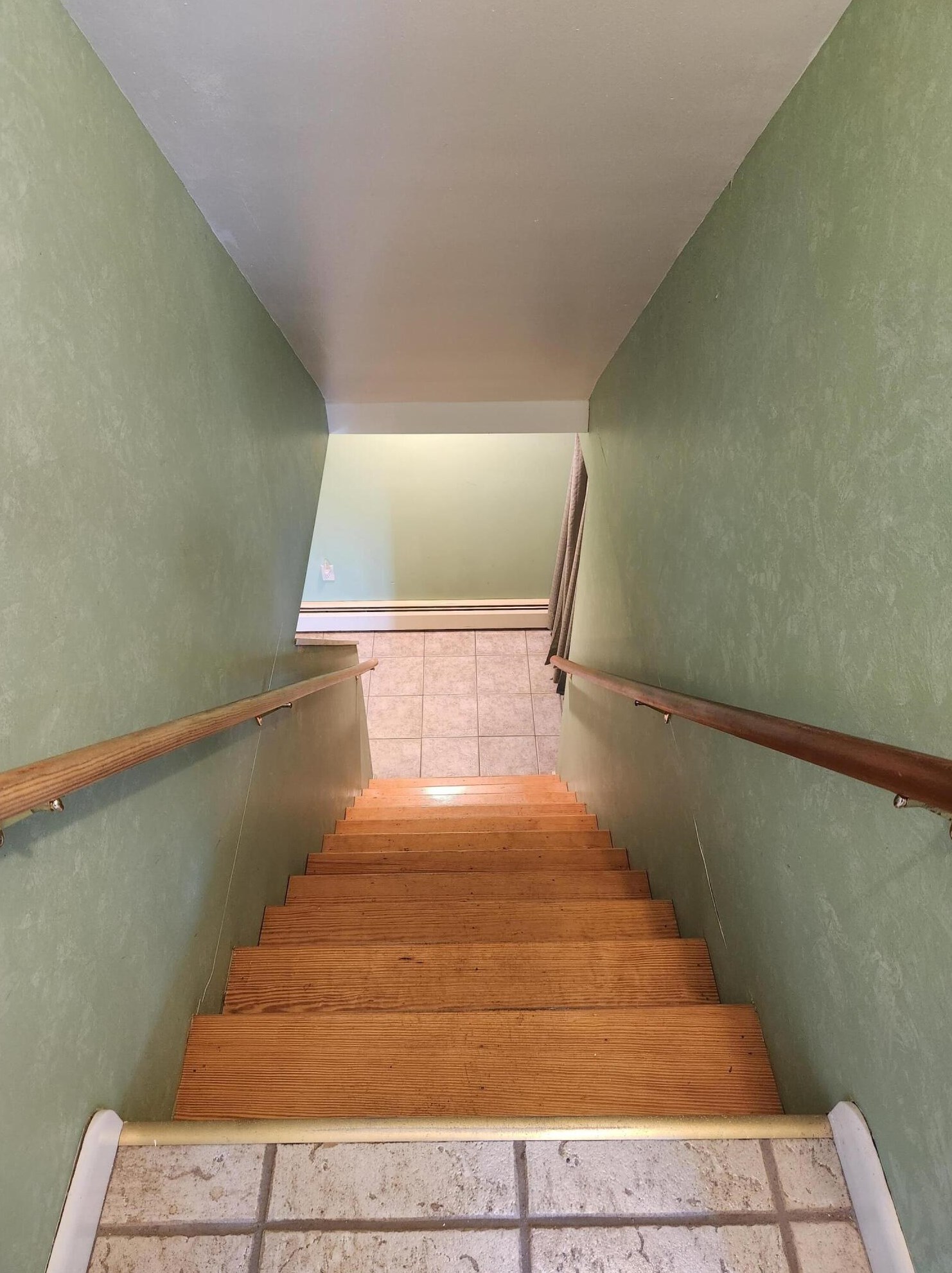 84 Abby Ln, Portland ME 04103-2270 exterior