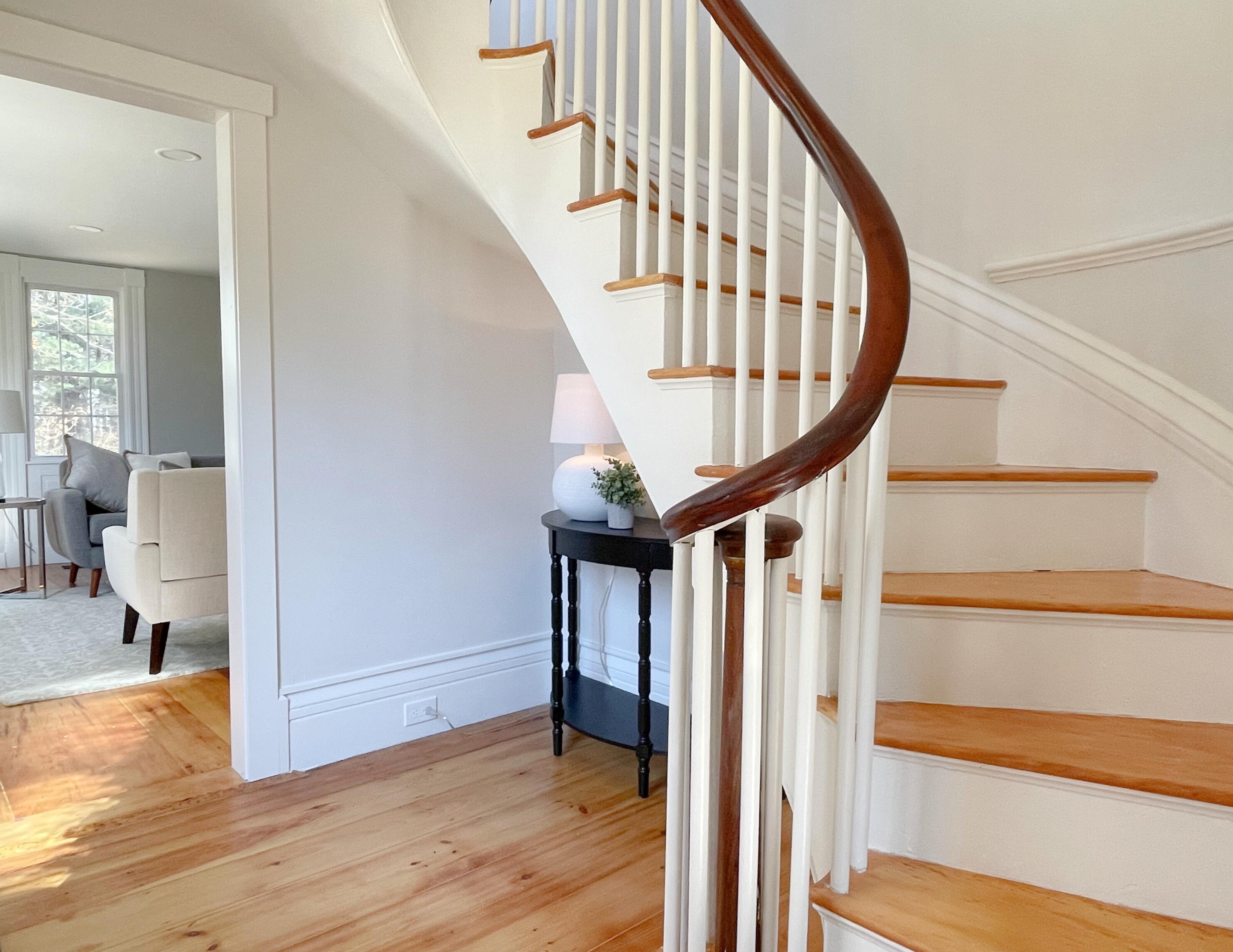 259 Falmouth Rd, Portland ME  04105-2064 exterior