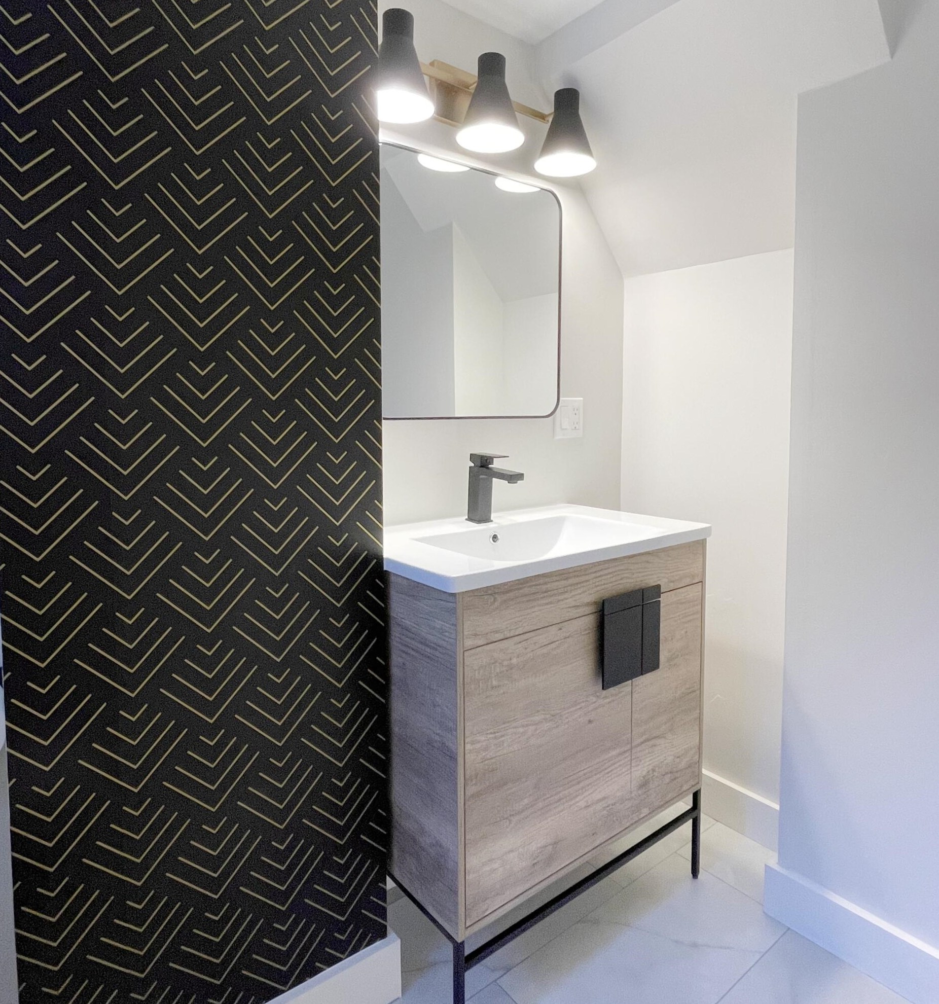 259 Falmouth Rd, Portland ME  04105-2064 exterior