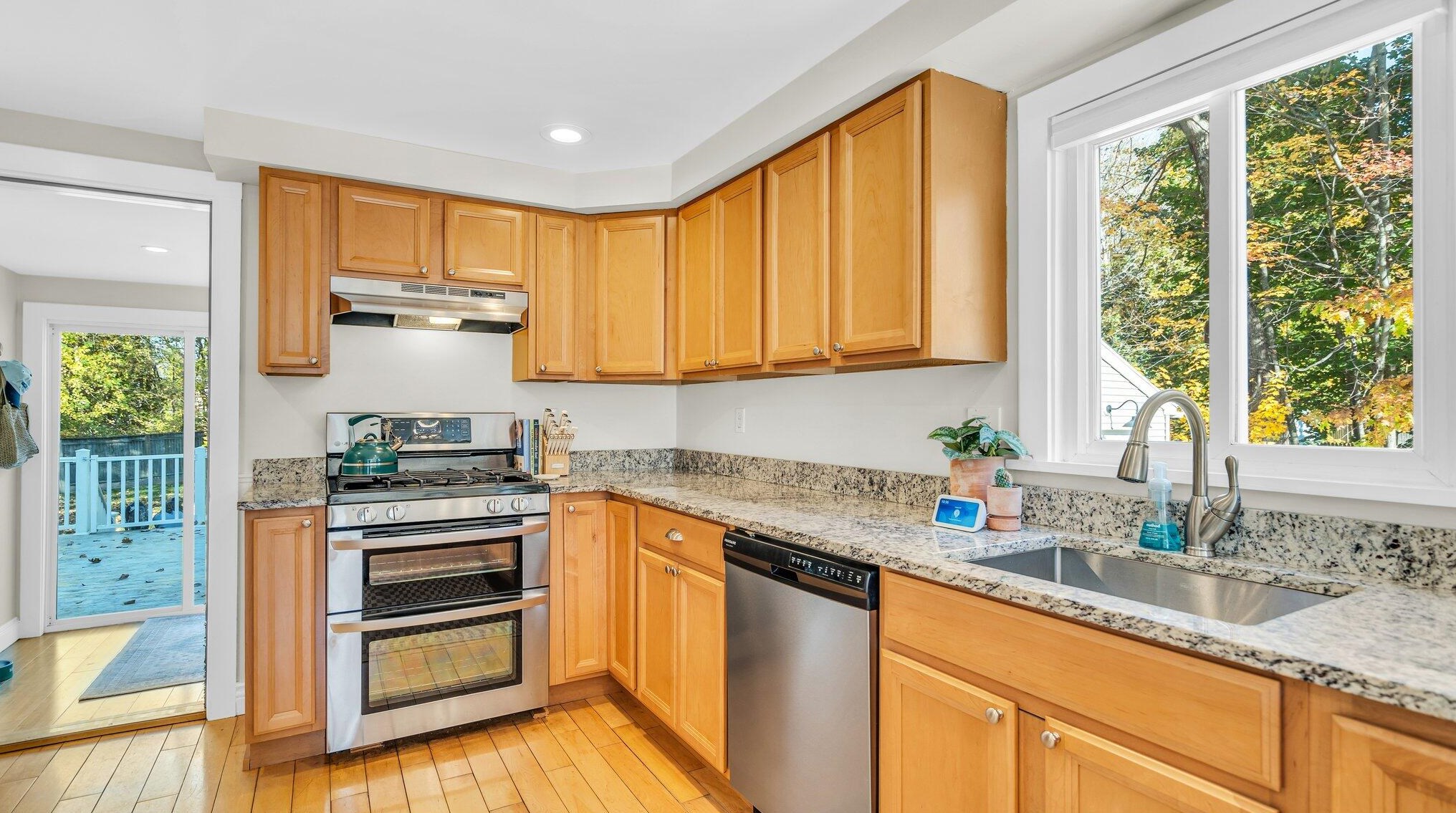 55 Aldworth St, Portland ME  04103-1201 exterior