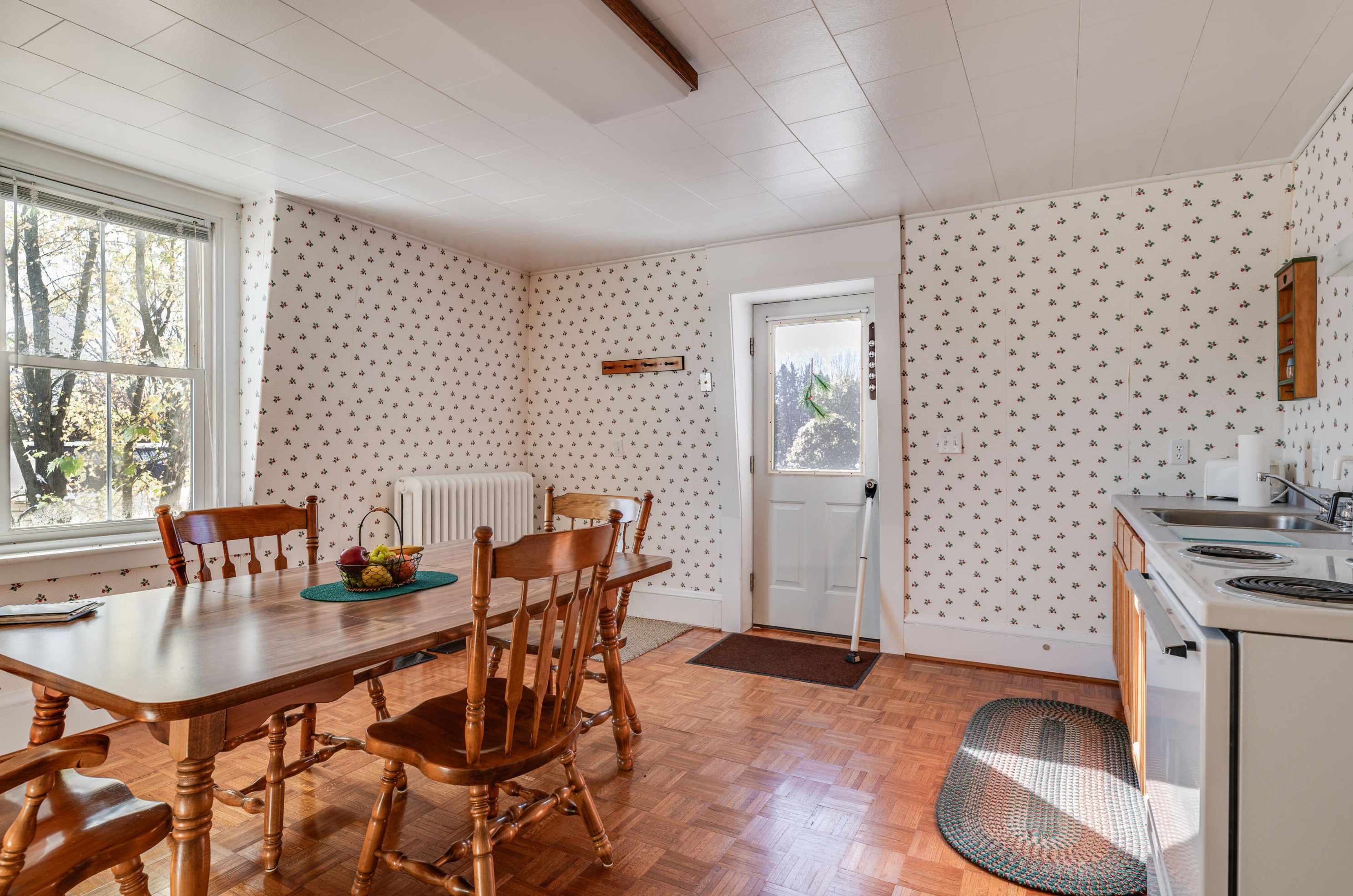 79 Pleasant St, Sebec ME  04426-1239 exterior