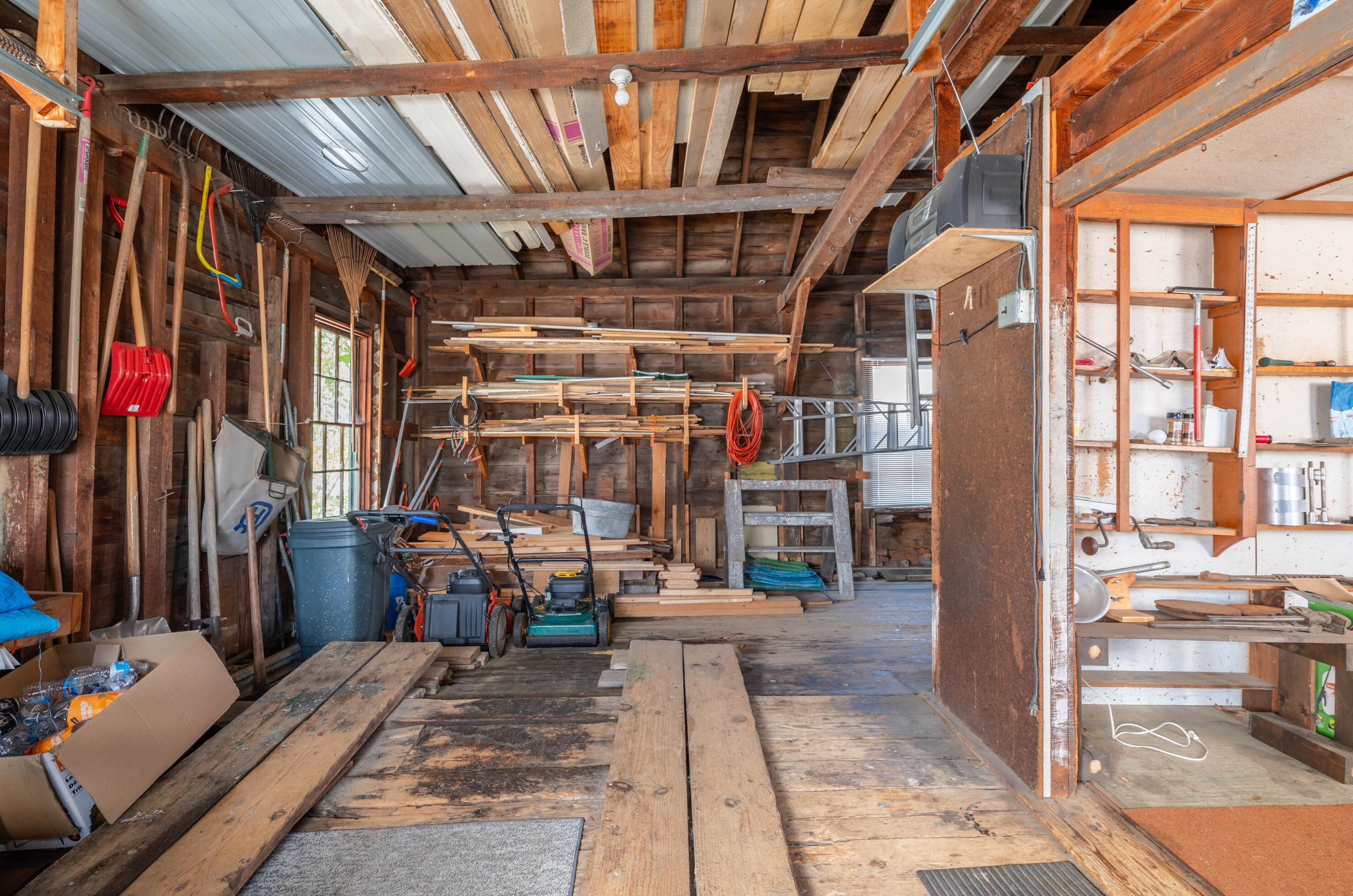 79 Pleasant St, Sebec ME  04426-1239 exterior