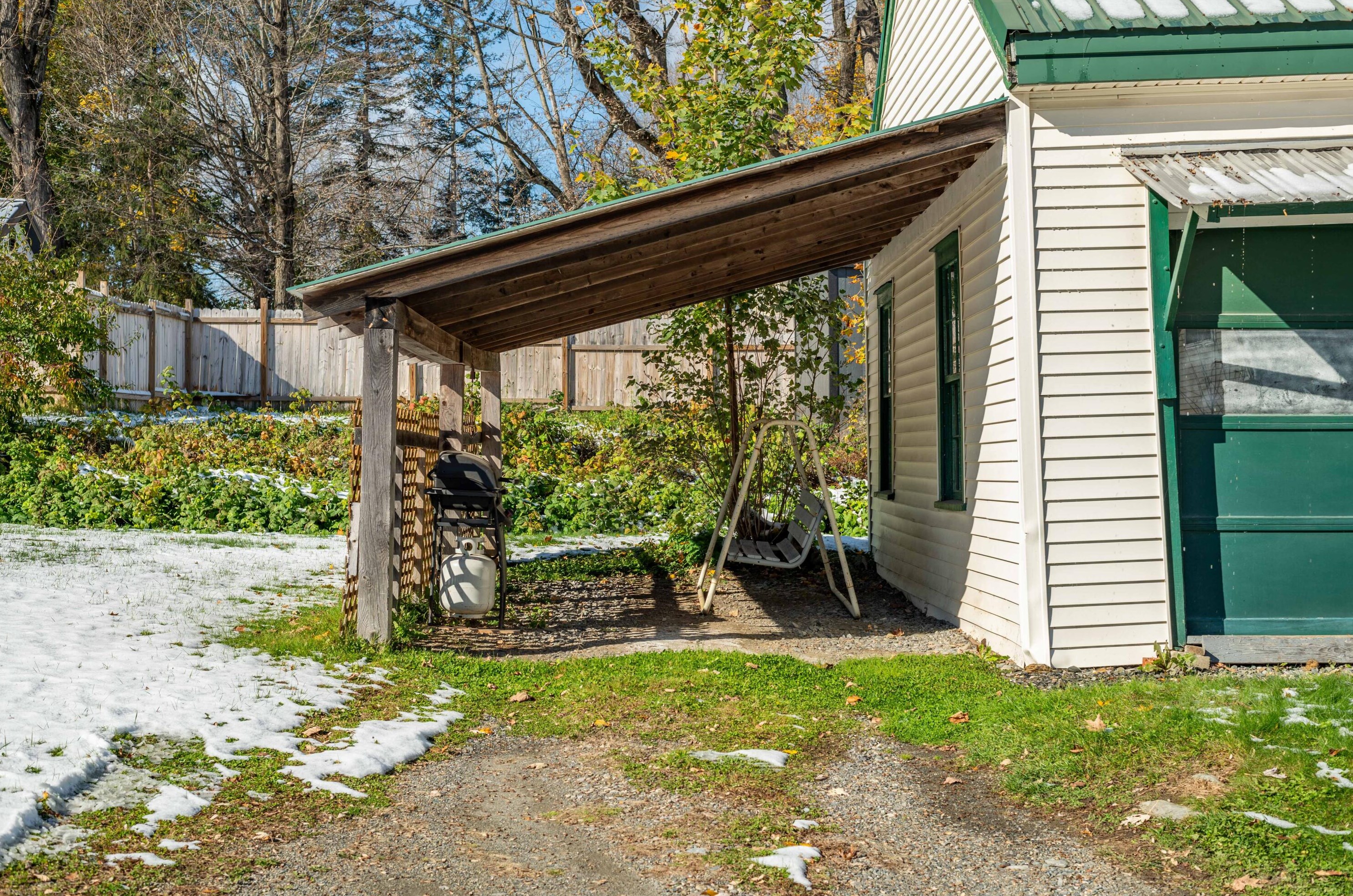 79 Pleasant St, Sebec ME  04426-1239 exterior